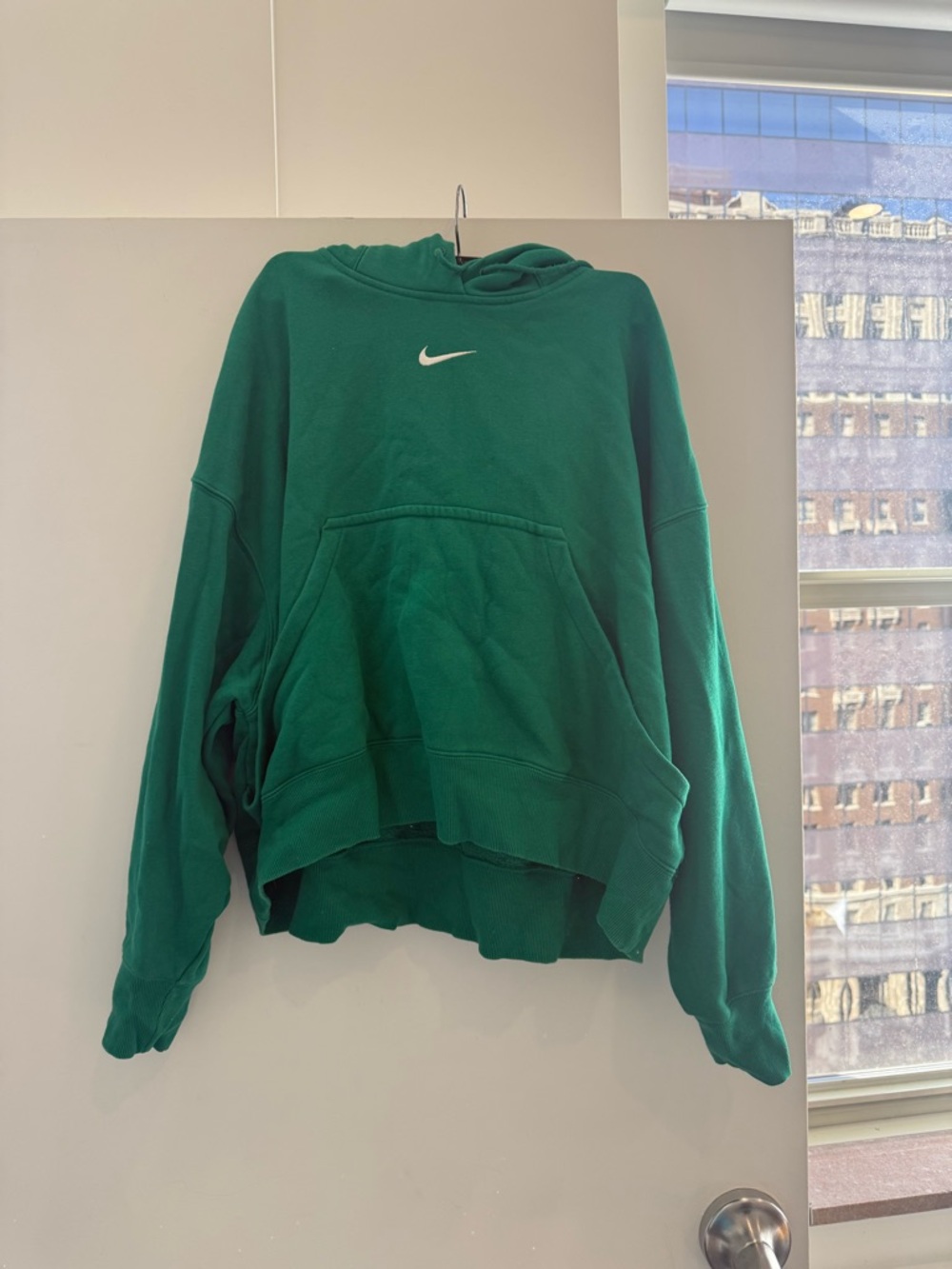Nike Women’s Emerald Green Pullover Hoodie with Embroidered Swoosh